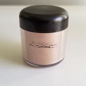 RARE DISCONTINUED M.A.C PIGMENT IN BLONDE'S GOLD